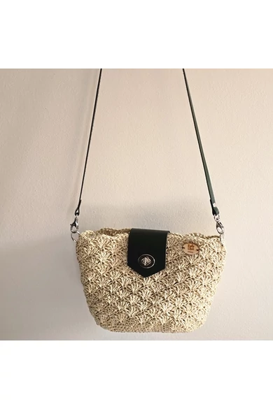 Raffia klasszikus, kagyló mintával, világos bézs
