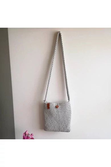 horgolt crossbody táska
